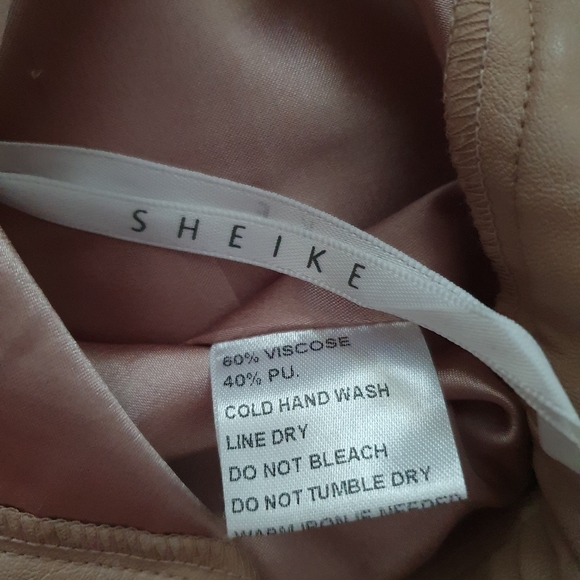 Sheike faux leather skirt size 8 - Picture 4 of 4